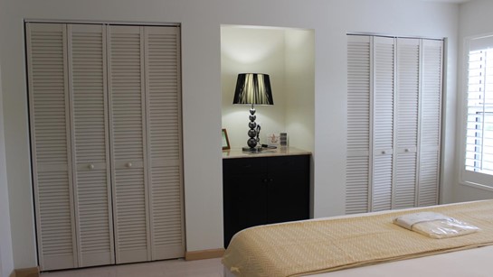 Villa LA Room 1 4