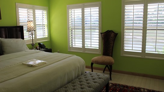 Villa LA Room 2 4
