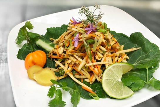 Thai Jicama Salad (Raw Vegan)