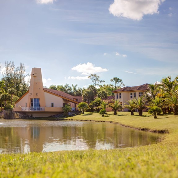 Resort with Fountain